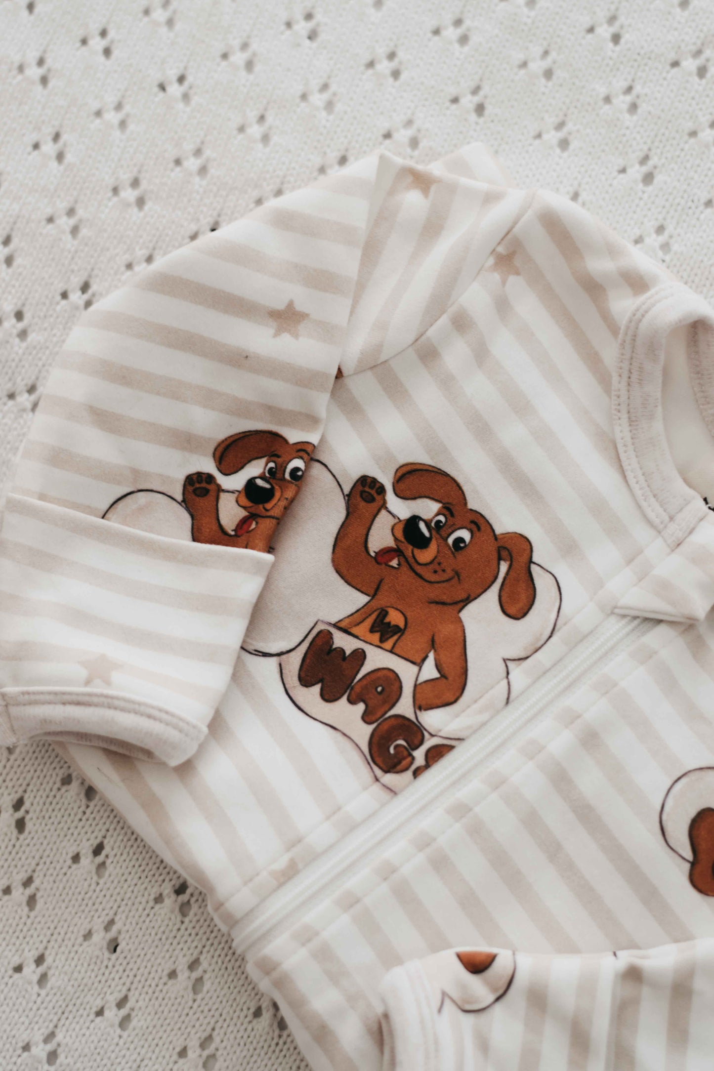 Zipsuit - Wags The Dog