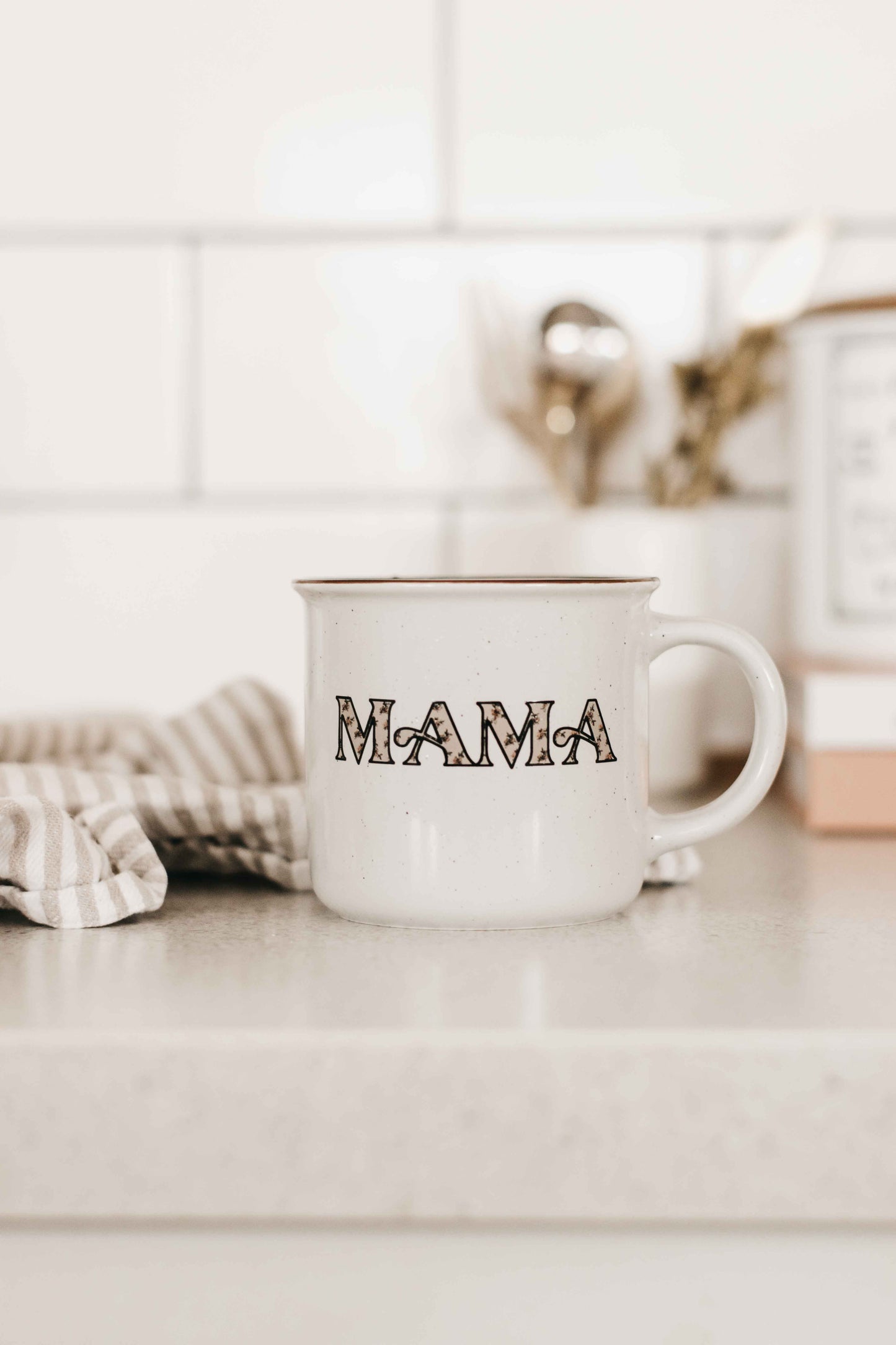 MUG: MAMA