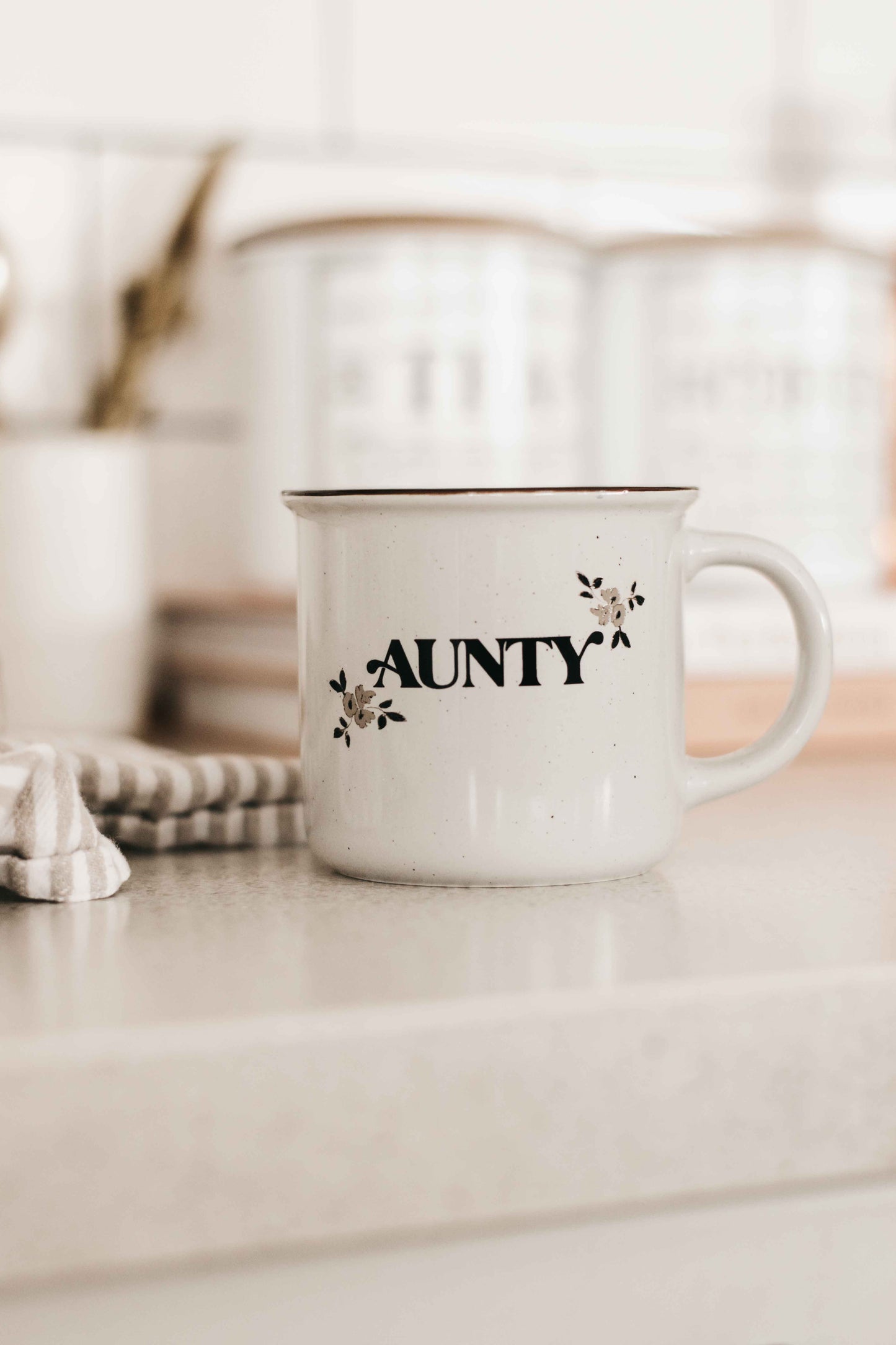 MUG: Aunty