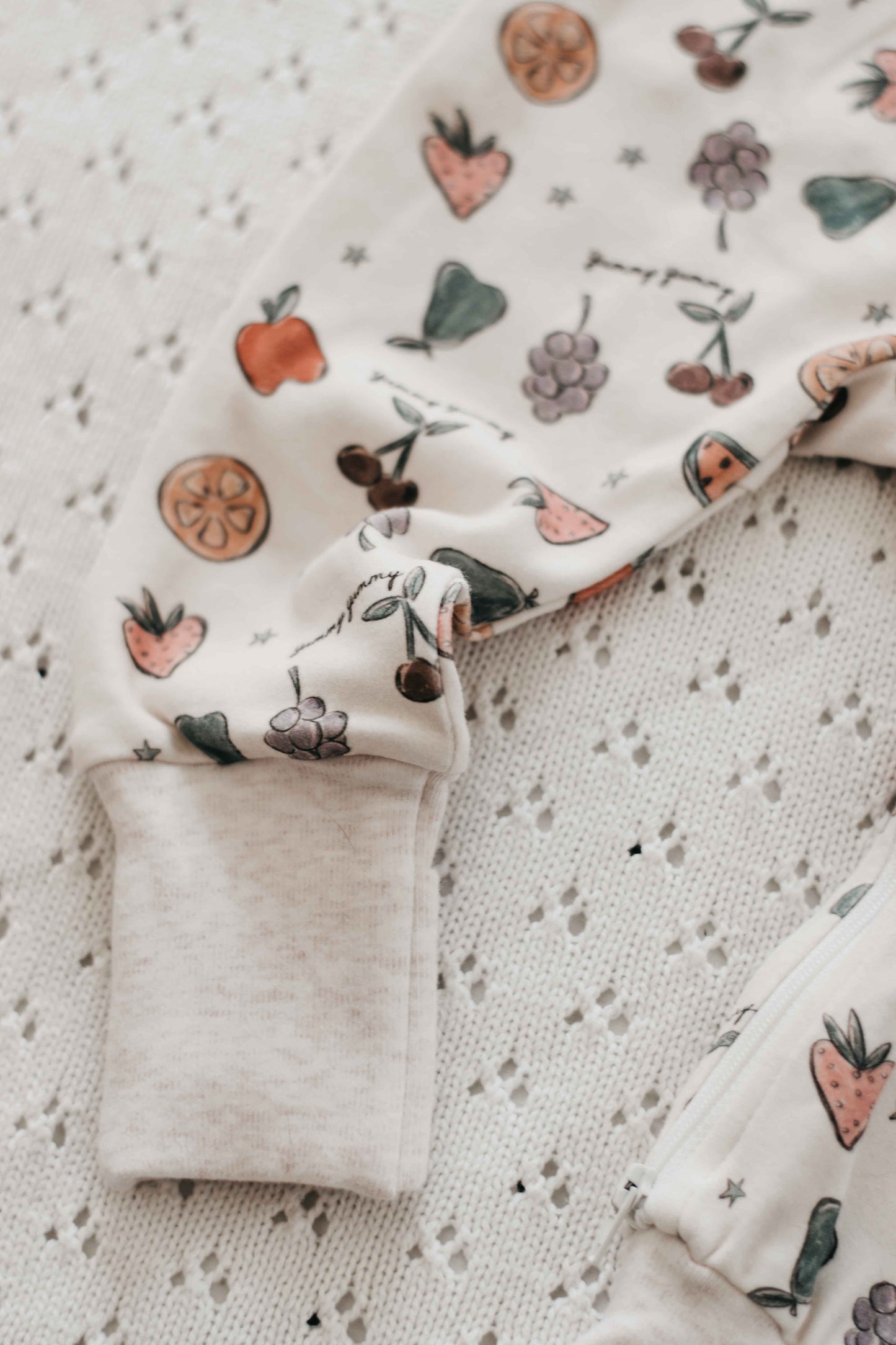 Zipsuit - Fruit Salad